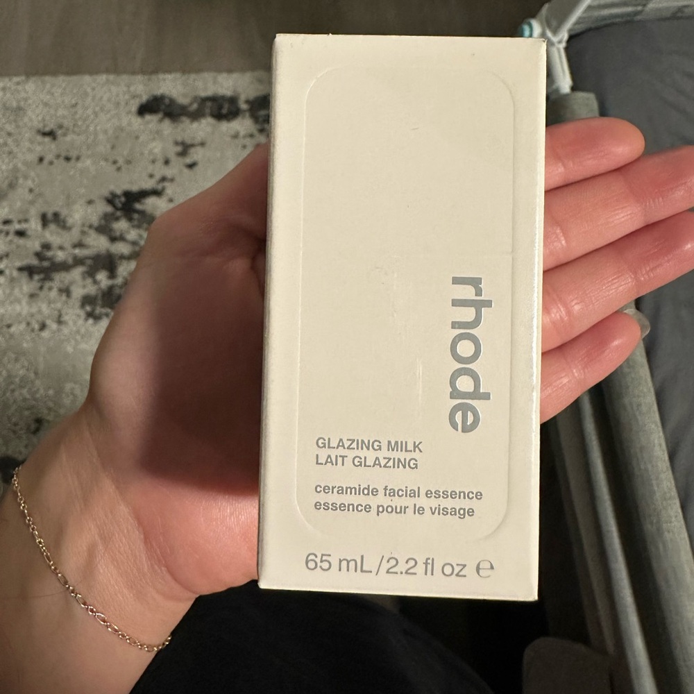 RHODE Glazing Milk Ceramide Facial Essence - Cream